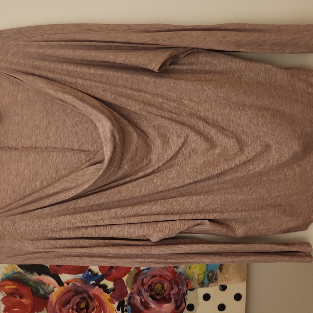 St. Tropez West mauve cowl neck top, Size Medium